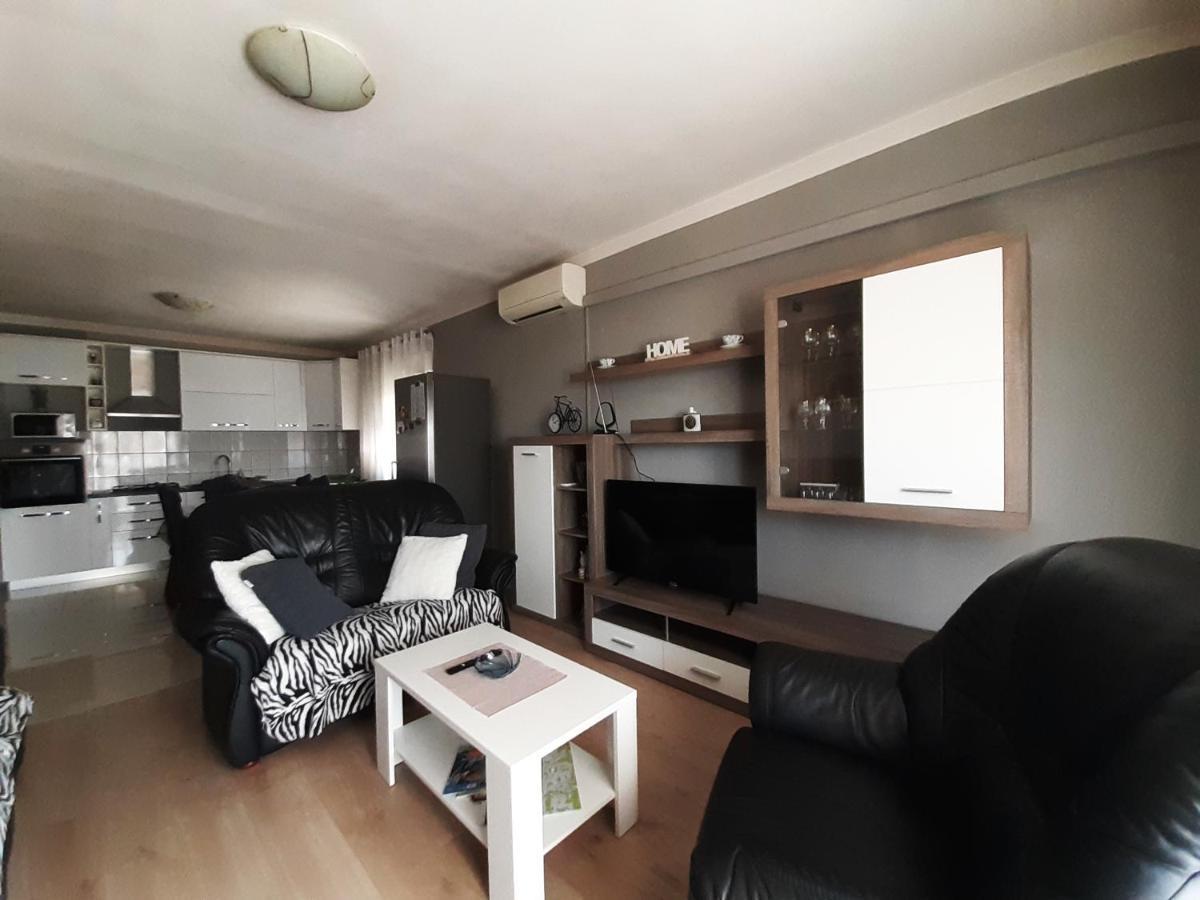 Apartment Gloria 扎达尔 外观 照片