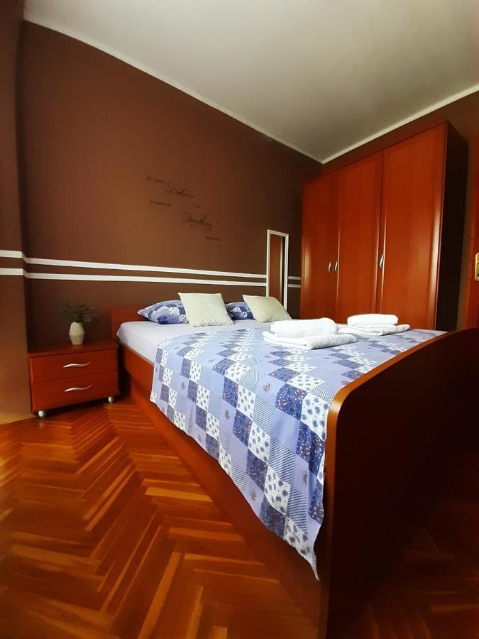 Apartment Gloria 扎达尔 外观 照片